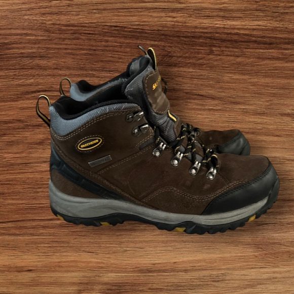 Skechers Other - Men’s Skechers Leather Waterproof Brown Yellow Hiking Boots, Size 8 1/2.